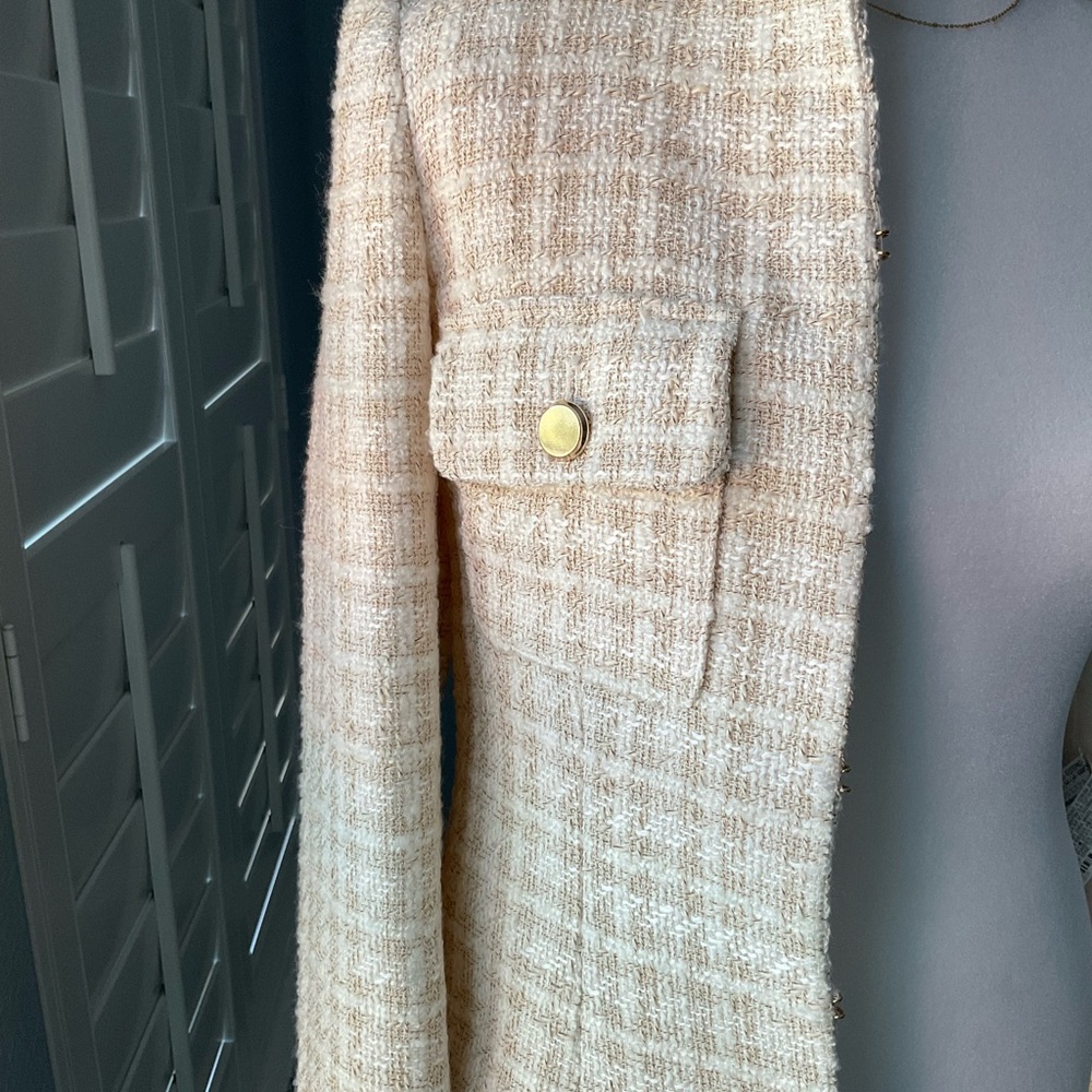 Zara white and beige check textured jacket. - Picture 10 of 16